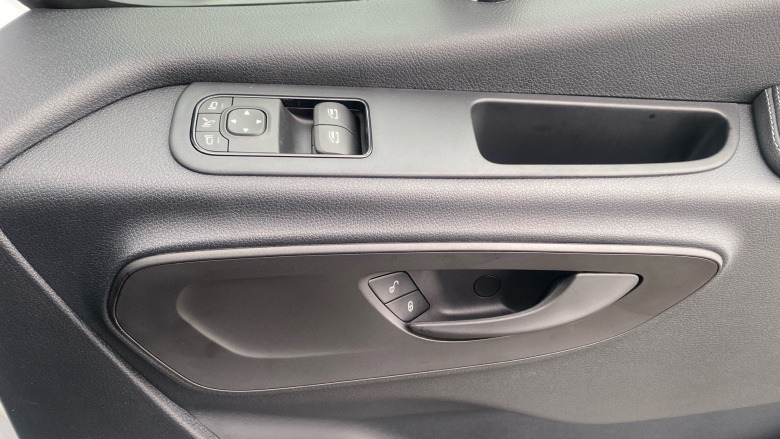 Mercedes-Benz Sprinter 315Cdi L2 Diesel Rwd 3.5t H2 Pro Van 9G-Tronic